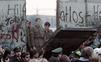 Comemoração dos 30 anos da queda do Muro de Berlim