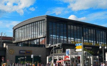 Bahnhof Zoo: A estação que se tornou famosa por causa de Christiane F.