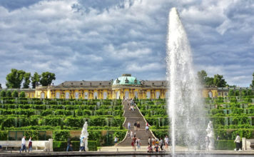 Schloss Sanssouci (Palácio Sanssouci)