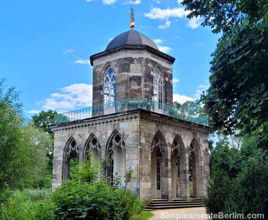 A “Biblioteca Gótica” no parque Neuer Garten